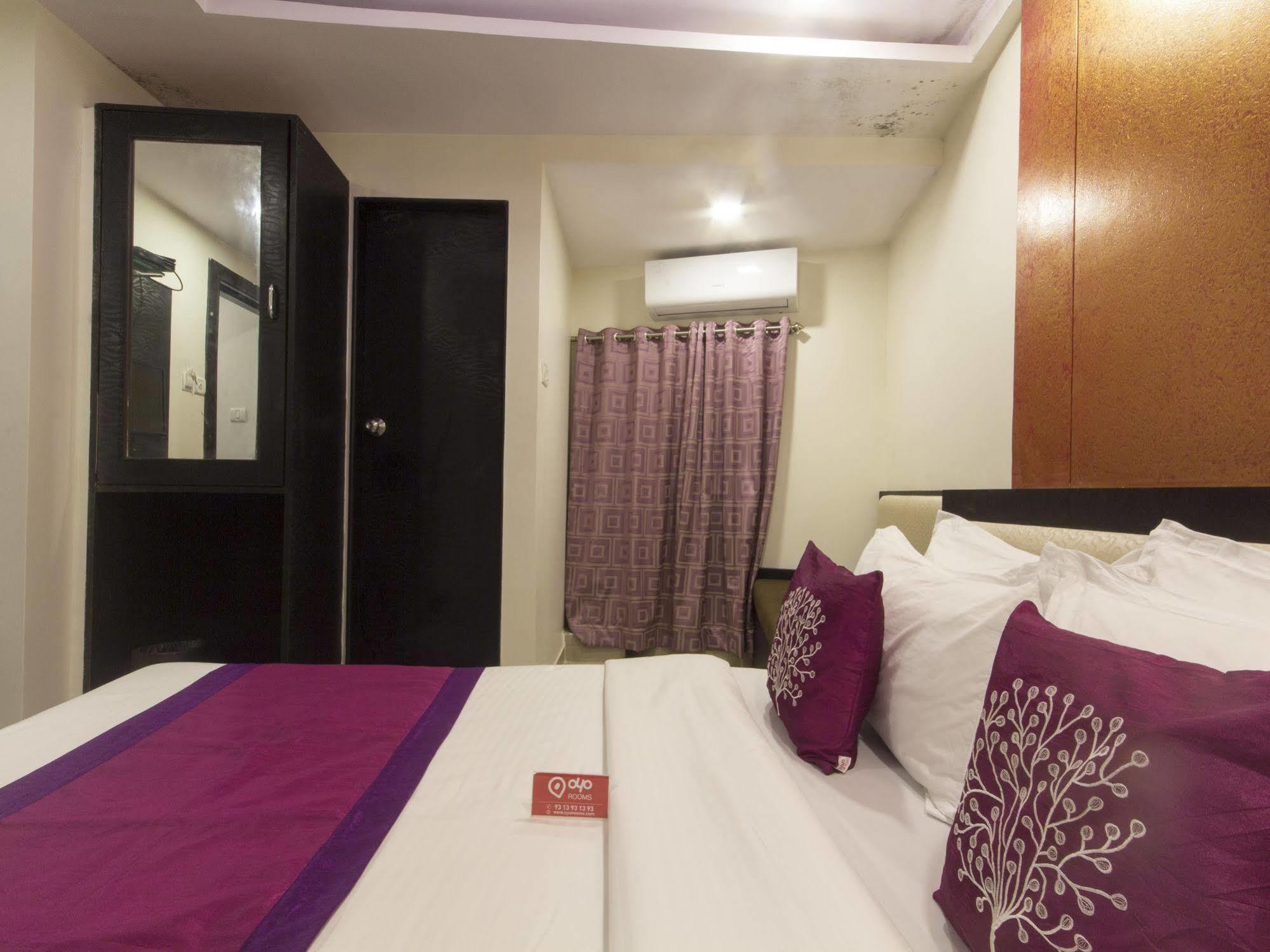 Hotel Accore Inn Мумбаи Экстерьер фото